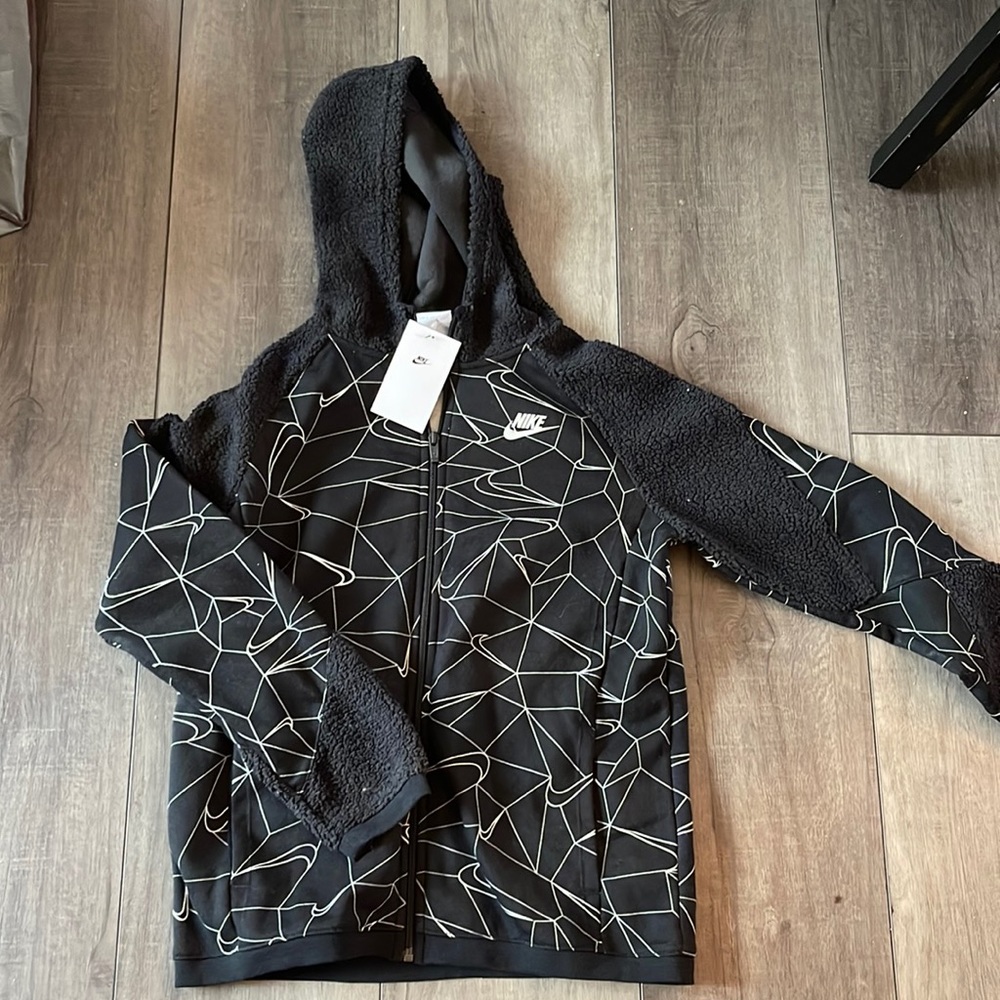 NWT Nike zip up hoodie. Size XL